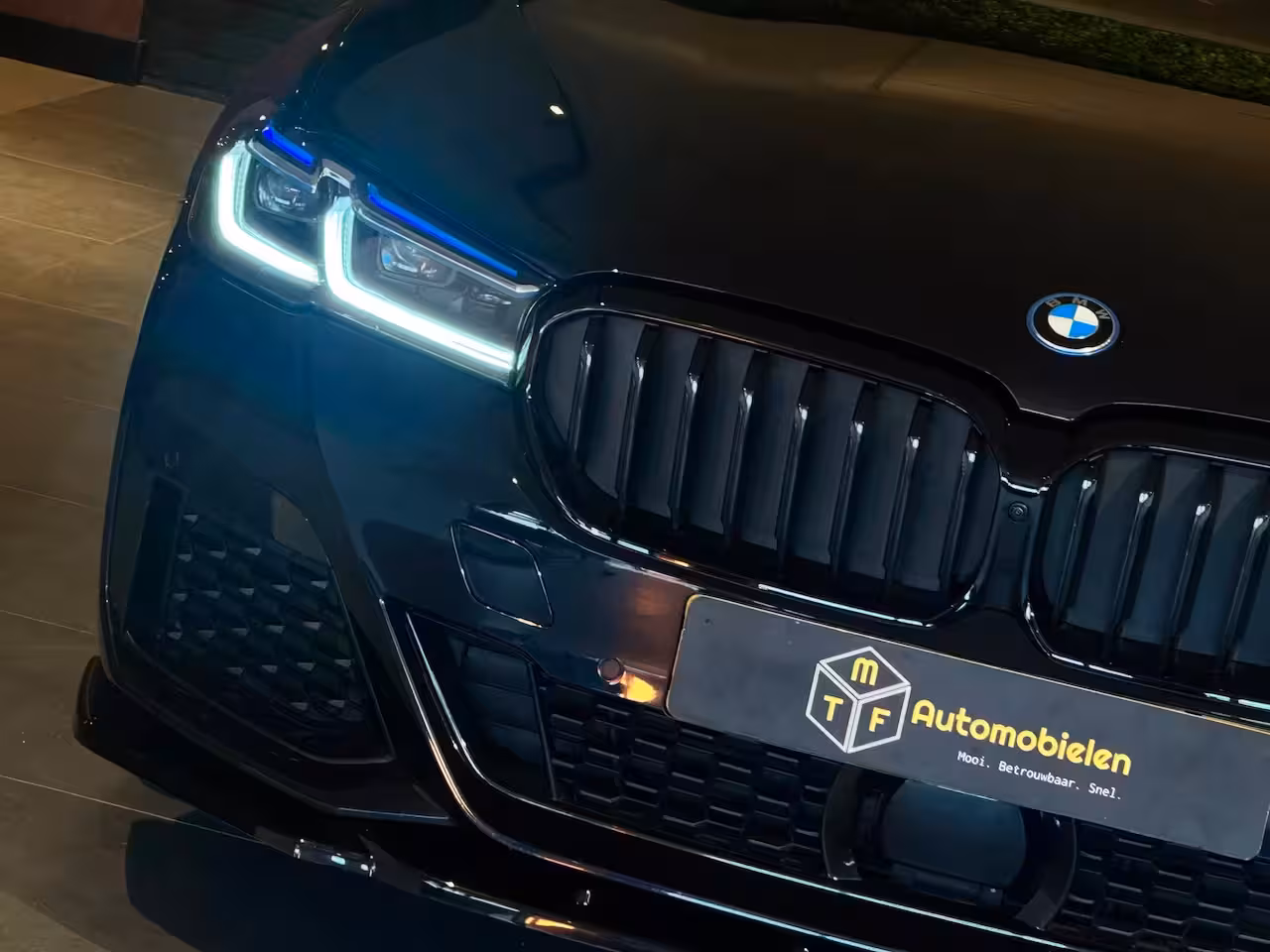 BMW 5-serie 545e xDrive 394 PK M COMPETITON SPORT|360CAM|H/K|ASSISTPROF|SOFTCLOSE
