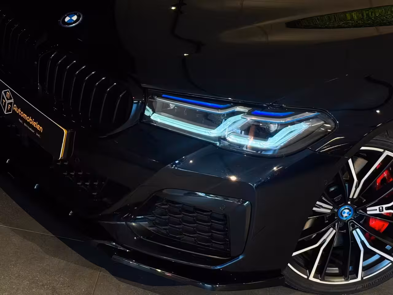 BMW 5-serie 545e xDrive 394 PK M COMPETITON SPORT|360CAM|H/K|ASSISTPROF|SOFTCLOSE