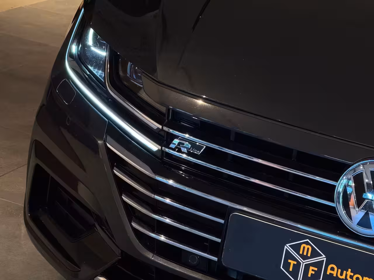 Volkswagen Arteon 2.0 TSI 3c R-Line|PANO|HUD|VIRTUAL|MASSAGE|ACC|LANEASS