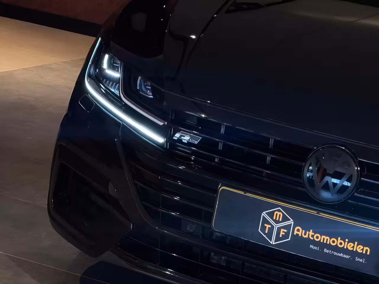 Volkswagen Arteon 2.0 TSI 3x R-LINE|PANO|CAMERA|VIRTUAL|DYNAUDIO|SFEERV.|MASSAGE