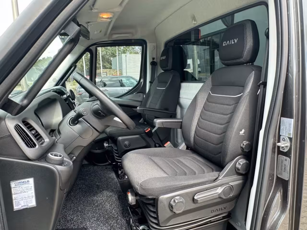 Iveco Daily 50C21 Hi-matic Tijhof bj2024 *Full option+extra lang *Luchtvering *Adaptive