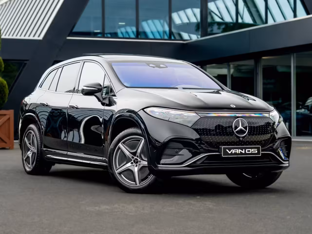 Mercedes-Benz EQS SUV 450 4MATIC AMG Line | Superscreen | Luchtvering | Massage | Pano