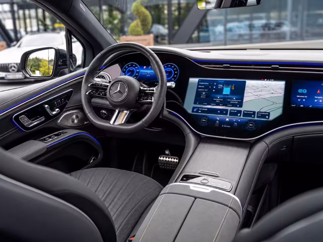 Mercedes-Benz EQS SUV 450 4MATIC AMG Line | Superscreen | Luchtvering | Massage | Pano