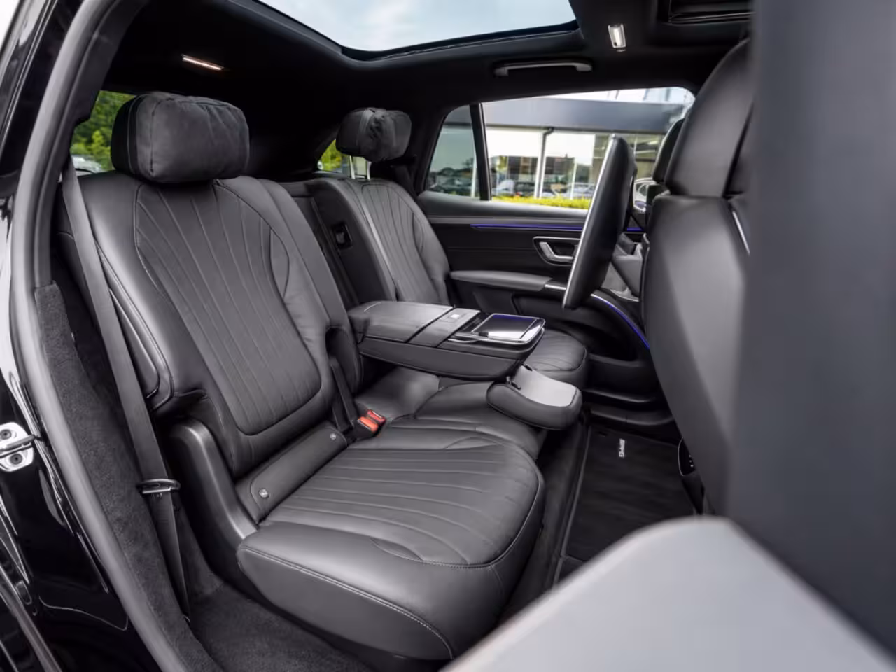 Mercedes-Benz EQS SUV 450 4MATIC AMG Line | Superscreen | Luchtvering | Massage | Pano