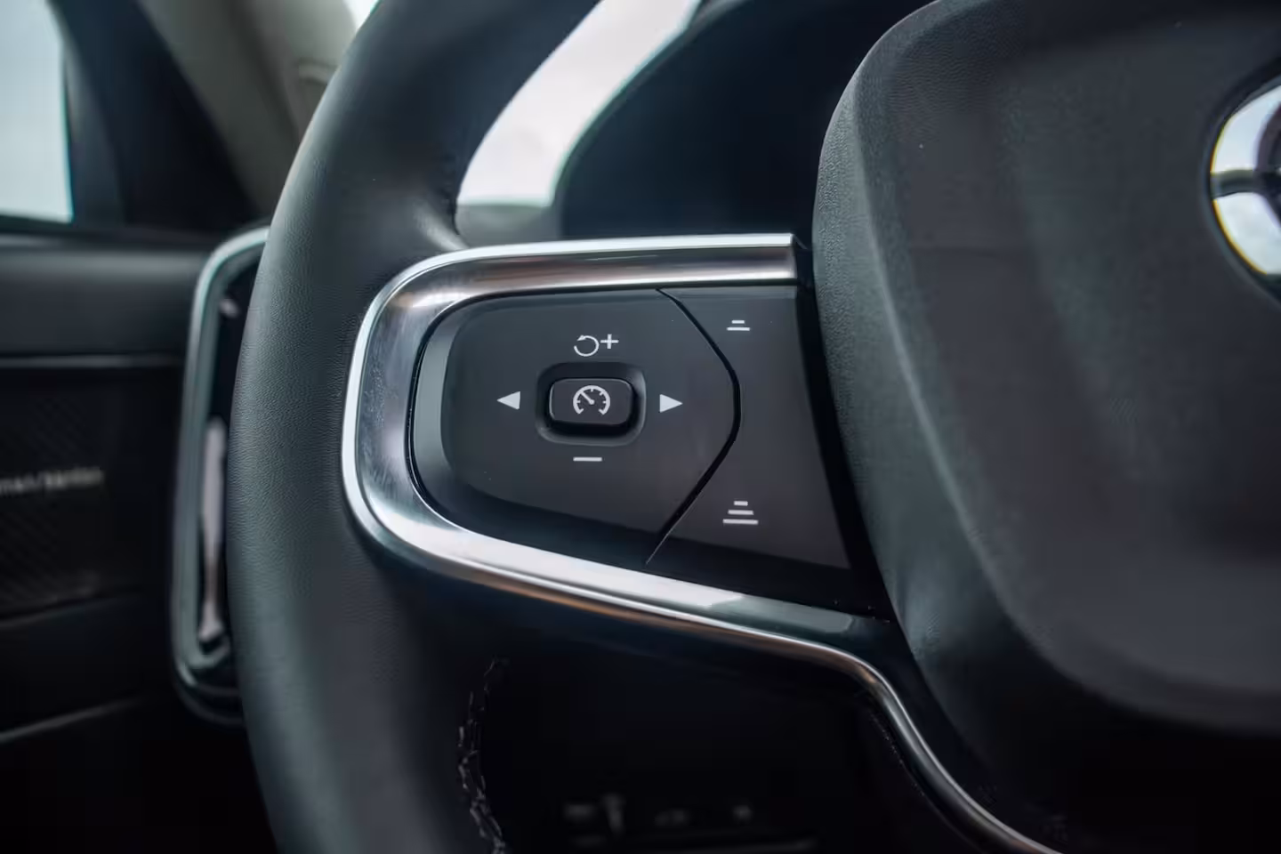 Volvo XC40 1.5 T5 Plug-in hybrid Ultimate Dark, Pano, Leder