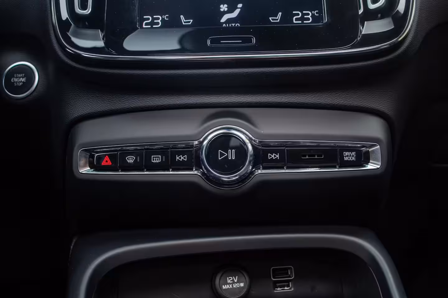 Volvo XC40 1.5 T5 Plug-in hybrid Ultimate Dark, Pano, Leder