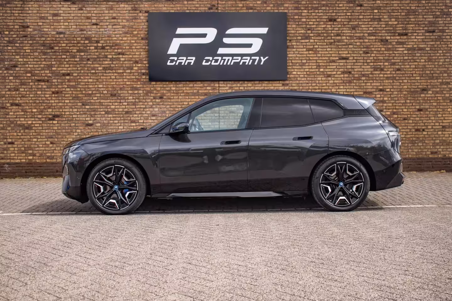 BMW iX xDrive40 Sport Edition 77 kWh, BTW, Laser, H&K, Pano