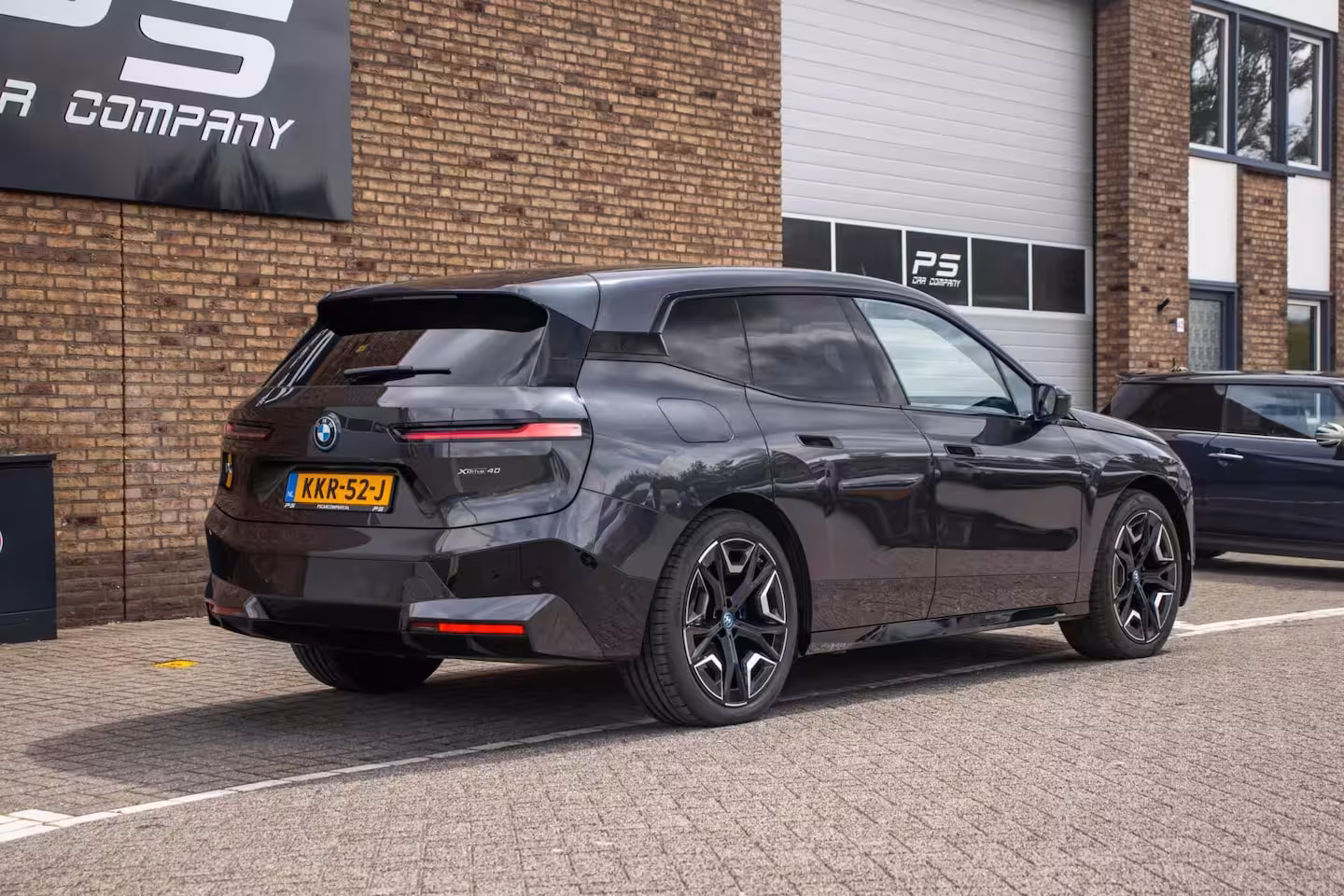 BMW iX xDrive40 Sport Edition 77 kWh, BTW, Laser, H&K, Pano
