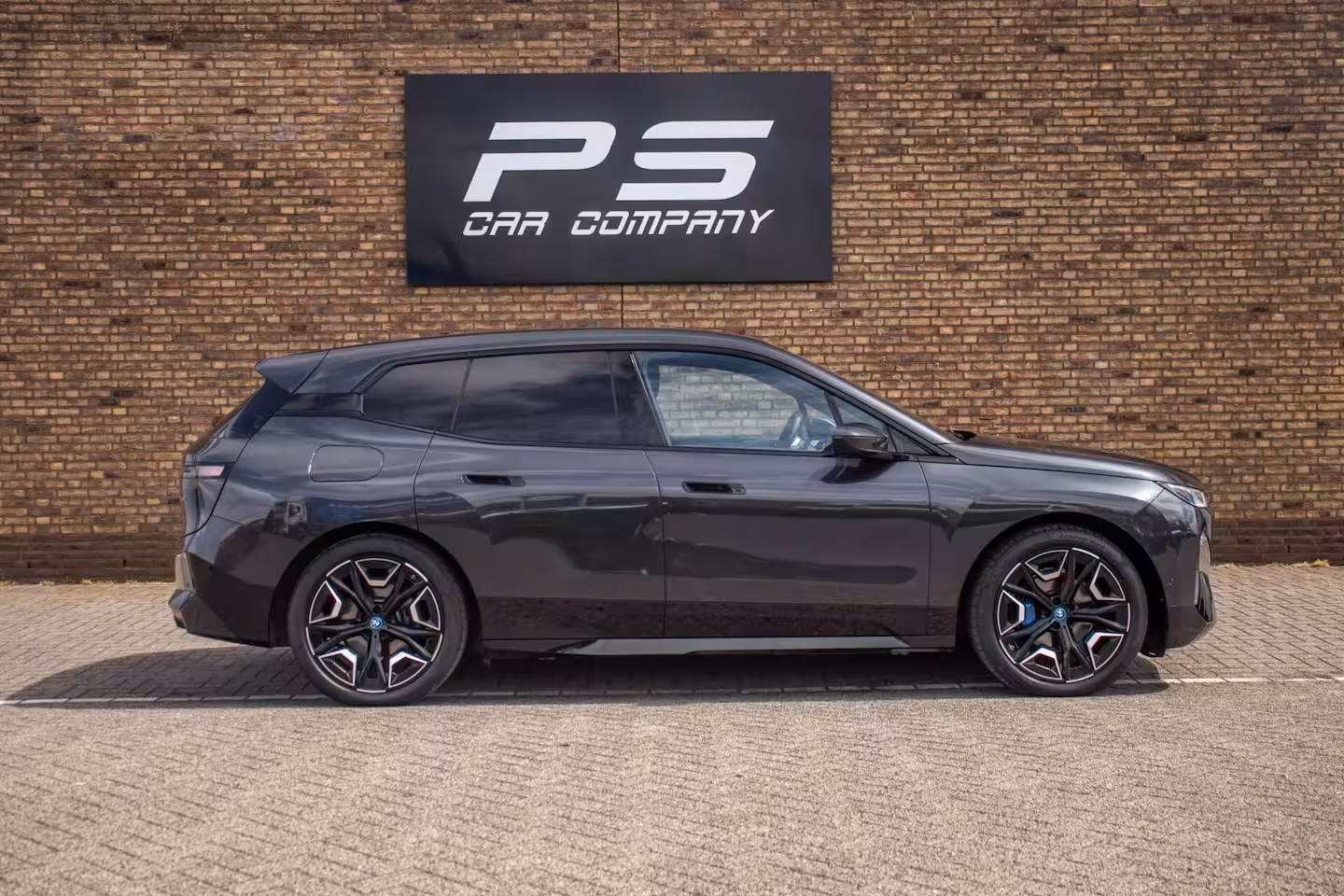 BMW iX xDrive40 Sport Edition 77 kWh, BTW, Laser, H&K, Pano