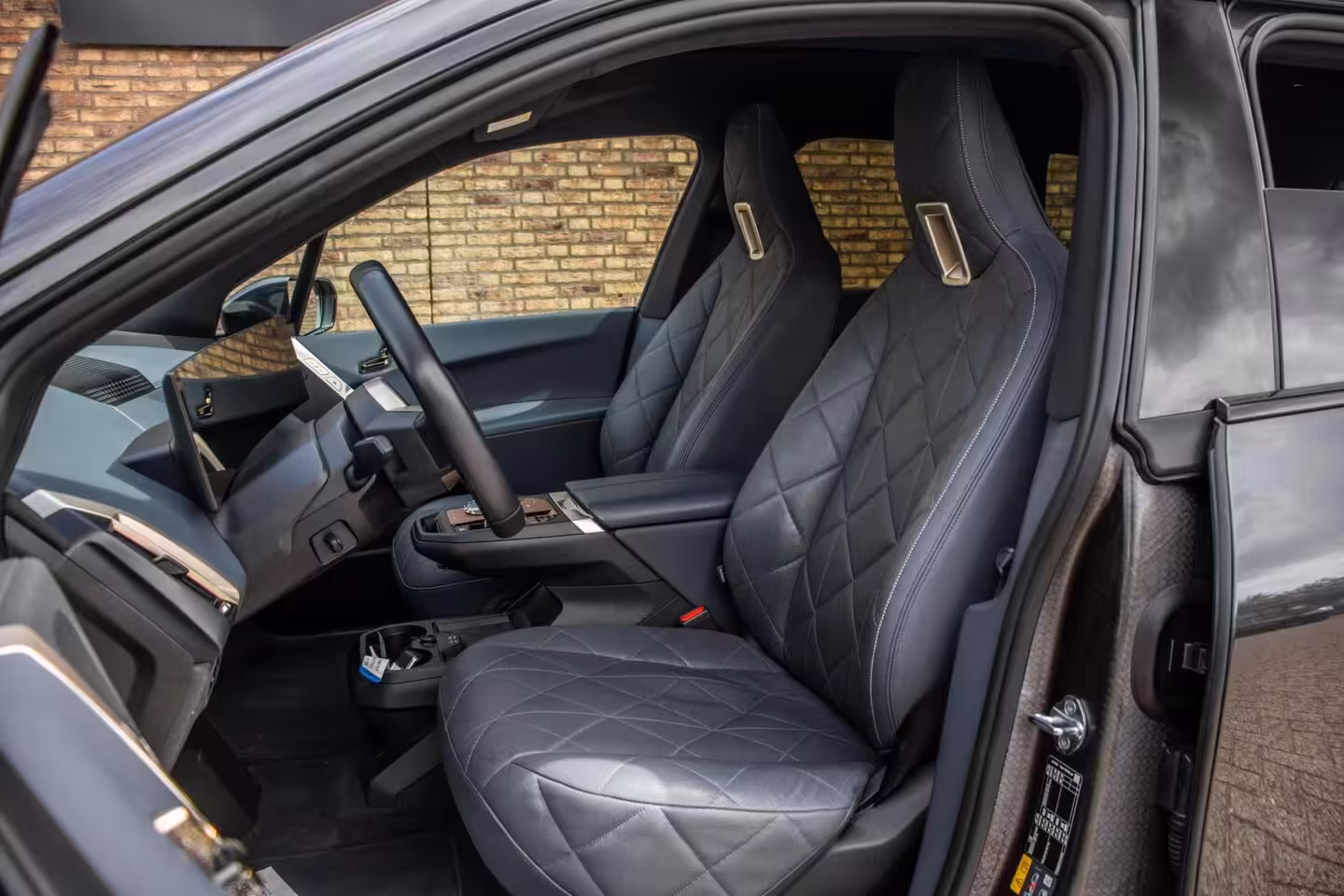 BMW iX xDrive40 Sport Edition 77 kWh, BTW, Laser, H&K, Pano
