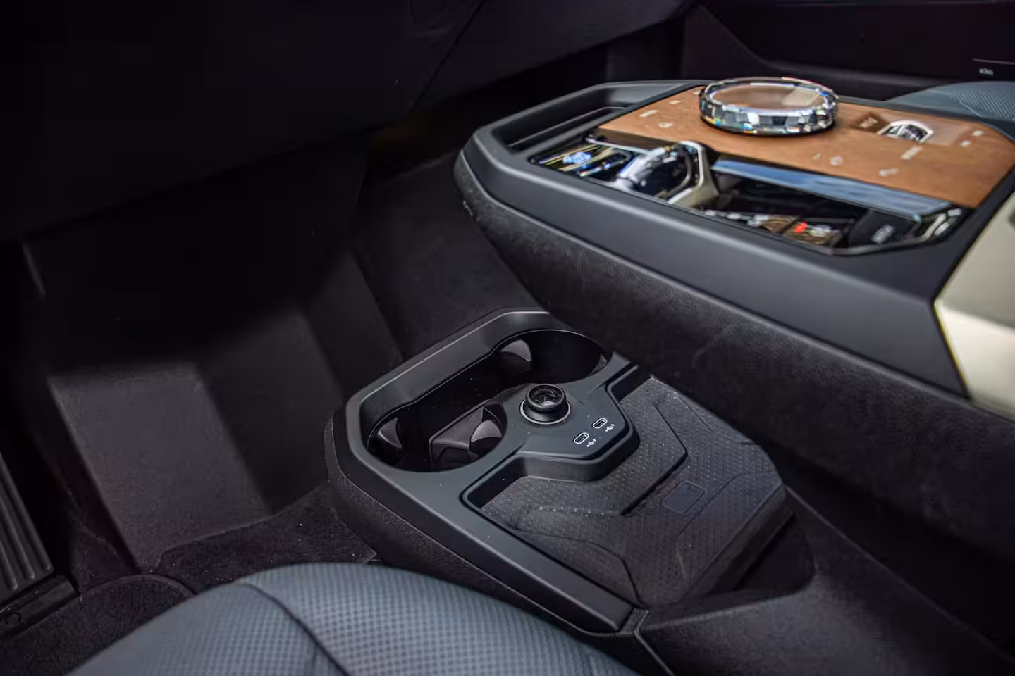 BMW iX xDrive40 Sport Edition 77 kWh, BTW, Laser, H&K, Pano