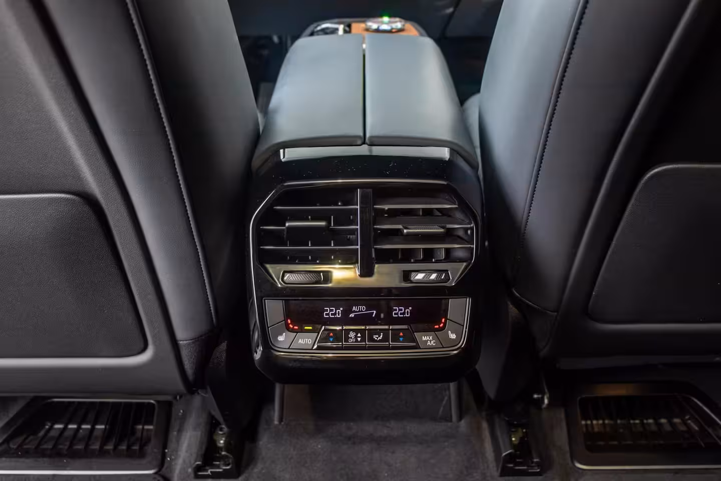 BMW iX xDrive40 Sport Edition 77 kWh, BTW, Laser, H&K, Pano