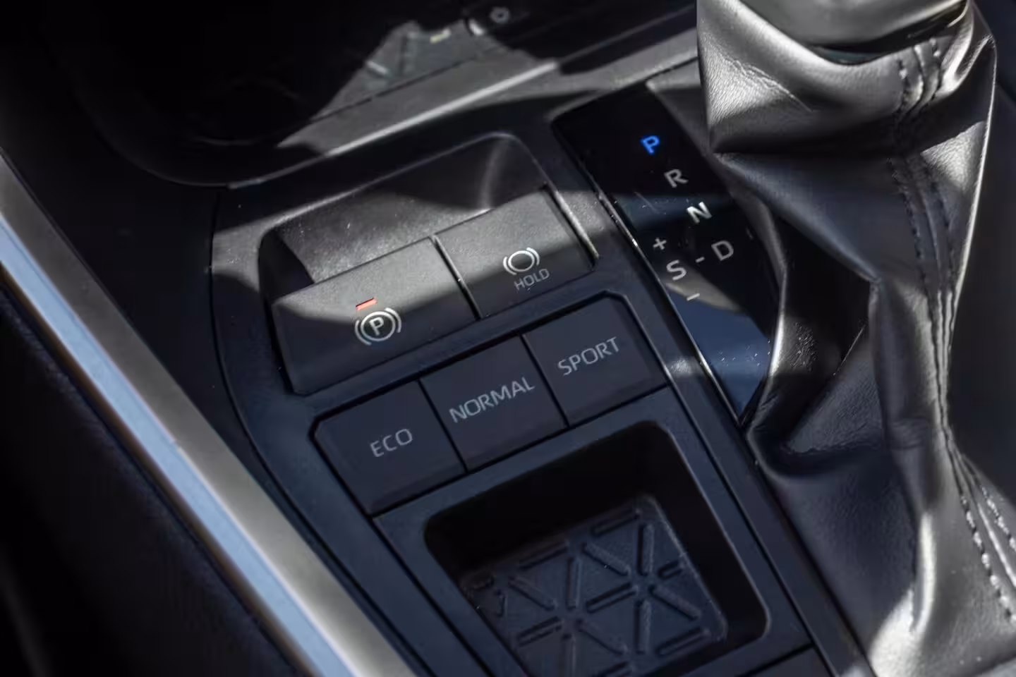 Toyota RAV4 2.5 Hybrid Style, Adaptive-Cruise, Carplay