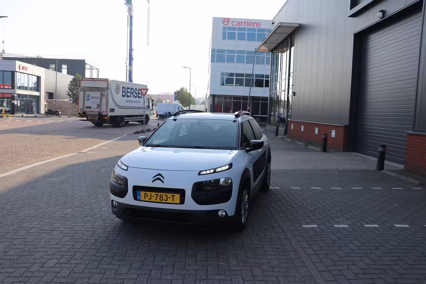 Citroën C4 Cactus 1.2 PureTech Feel CLIMA | NAVI |Dealer onderhouden |Distr nieuw 100000