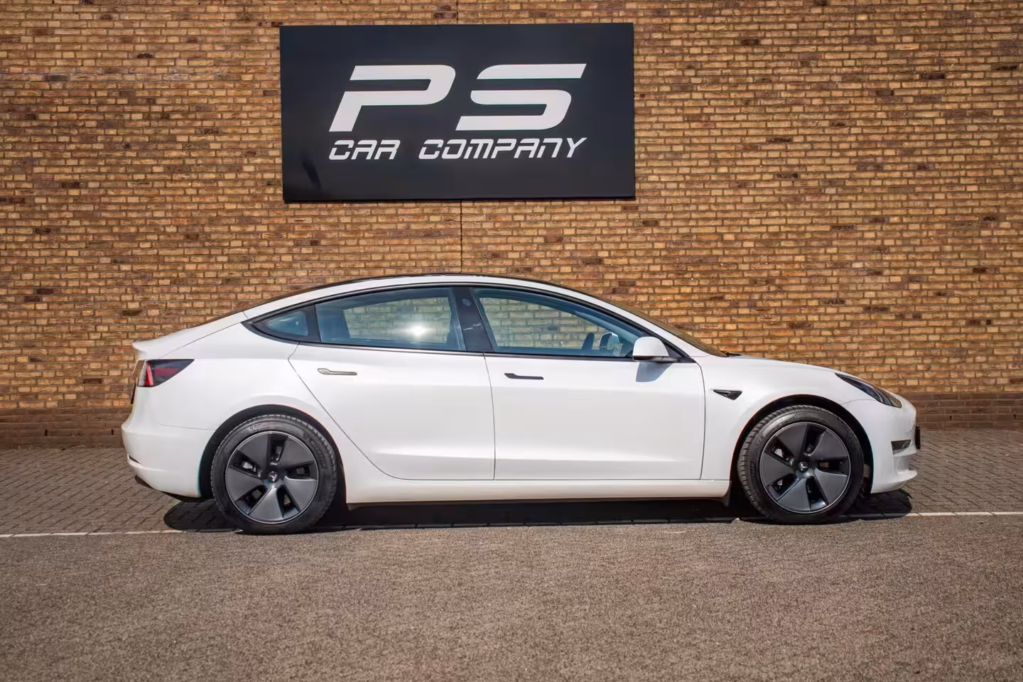 Tesla Model 3 Standard RWD Plus 60 kWh, SOH 92%, Autopilot