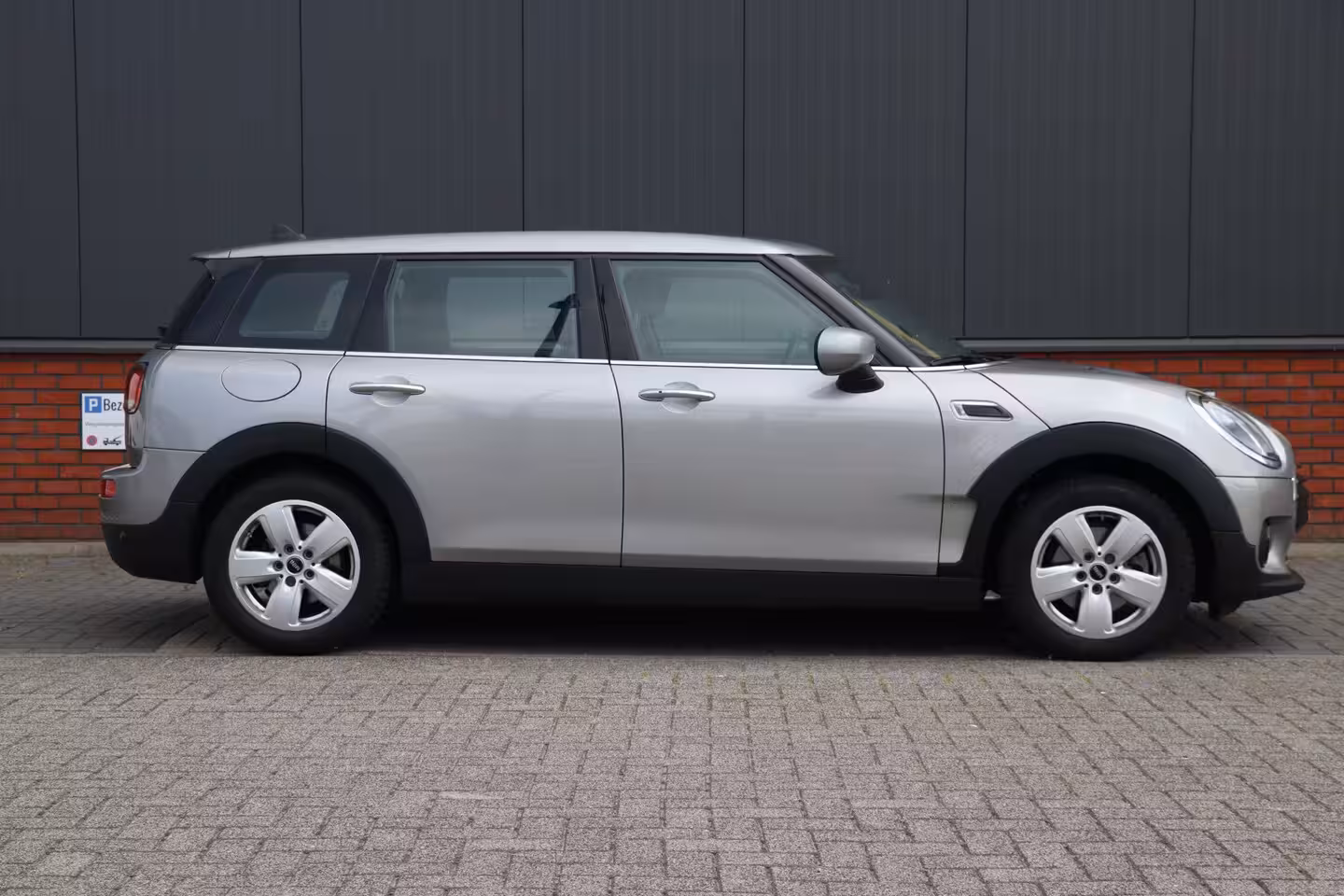 Mini Clubman 1.5 Cooper Essential 136PK | automaat | camera
