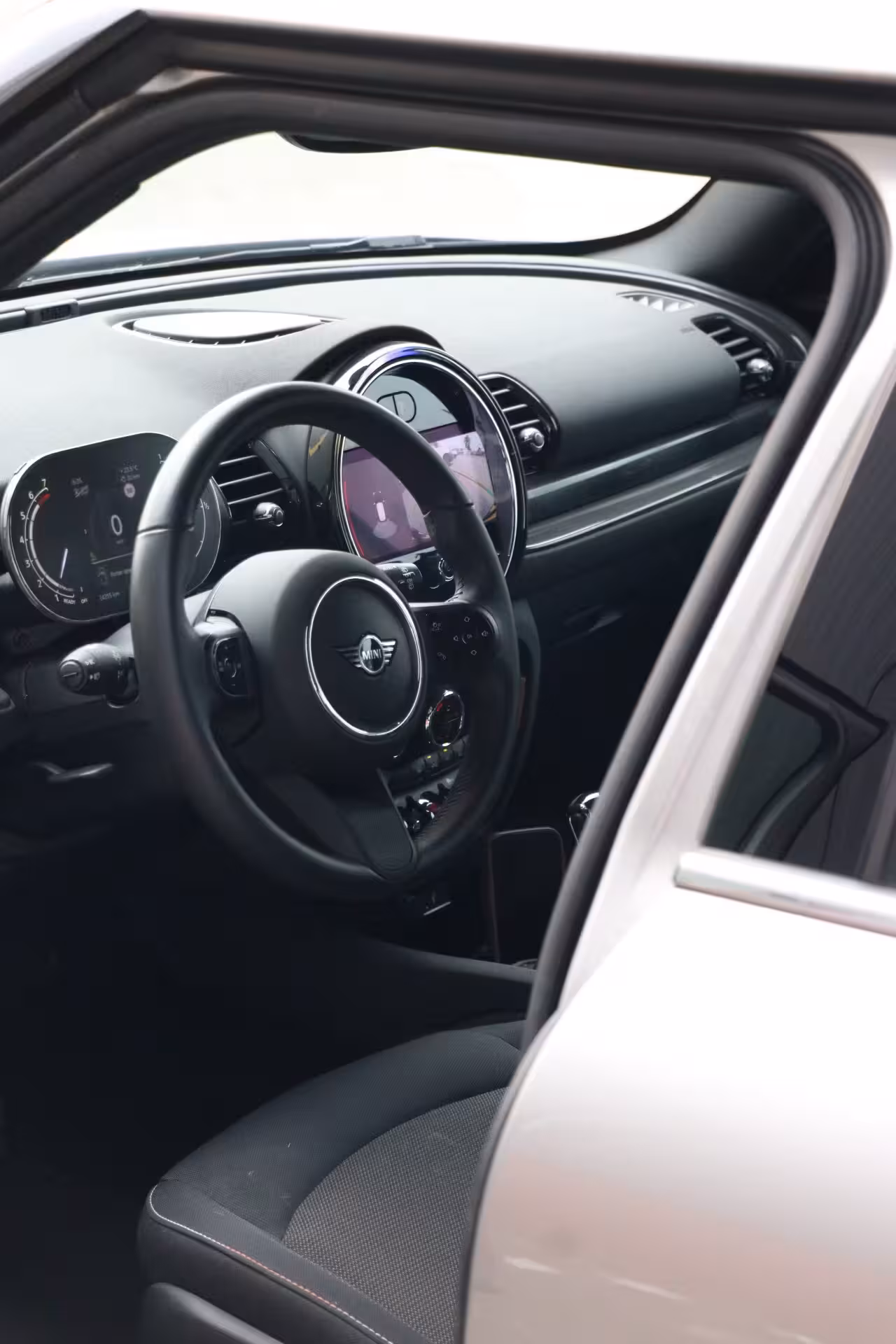 Mini Clubman 1.5 Cooper Essential 136PK | automaat | camera
