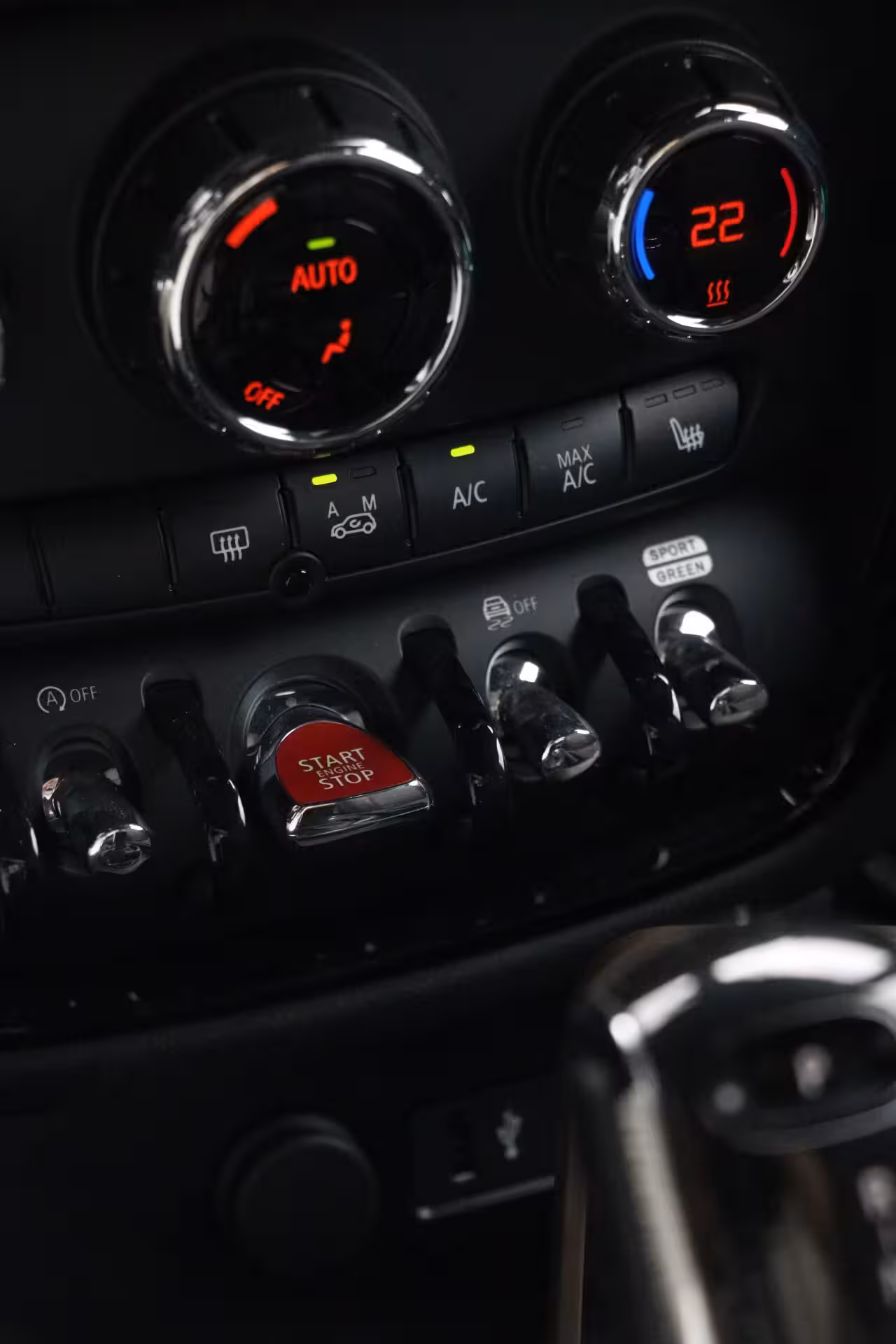 Mini Clubman 1.5 Cooper Essential 136PK | automaat | camera