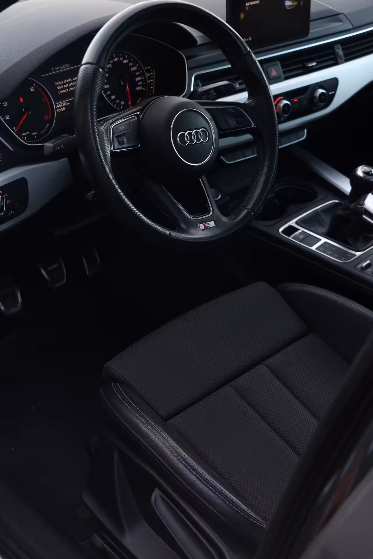 Audi A4 Limousine 1.4 TFSI Sport 3 x Sline Open dak | Leer |
