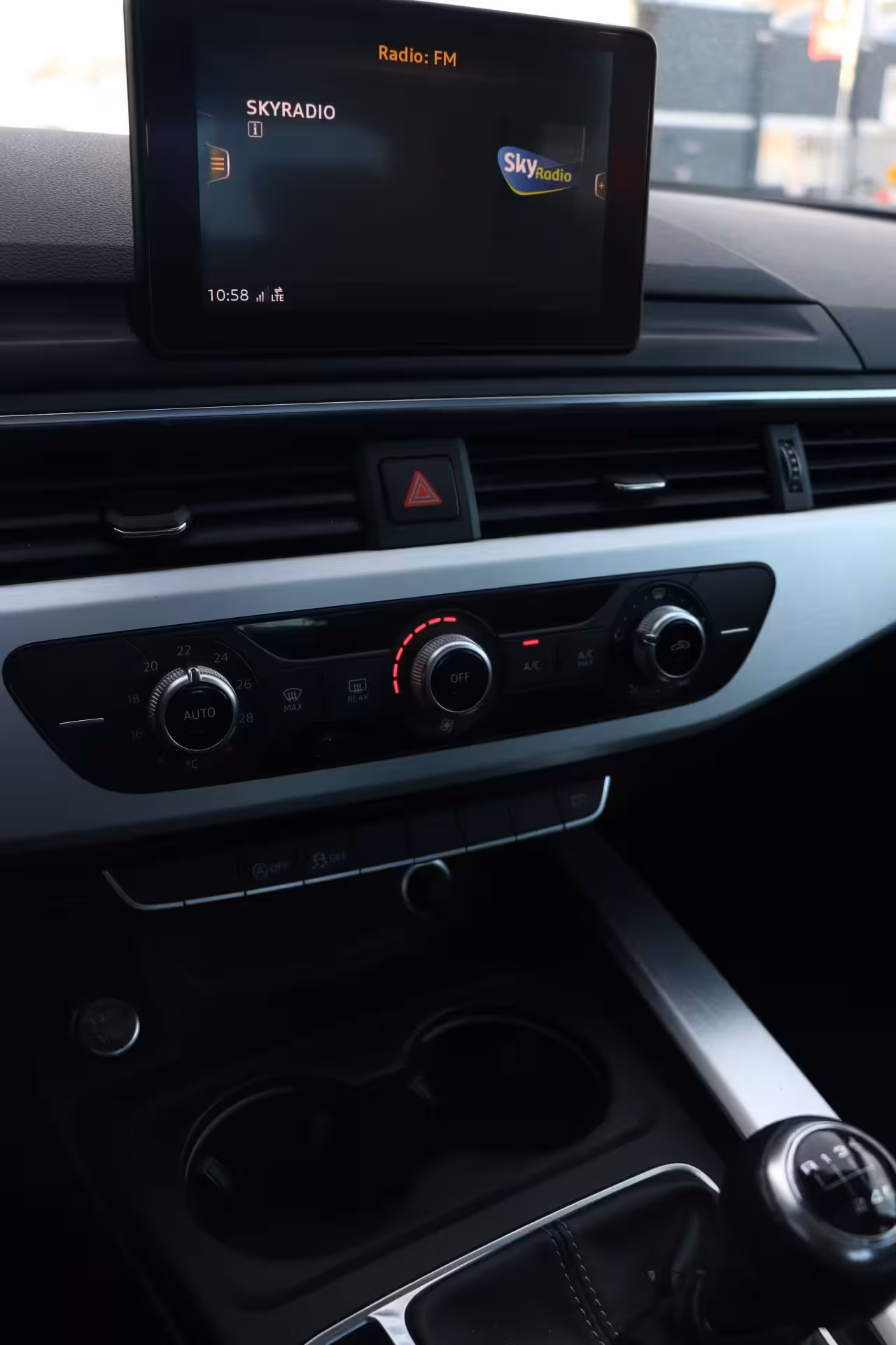 Audi A4 Limousine 1.4 TFSI Sport 3 x Sline Open dak | Leer |