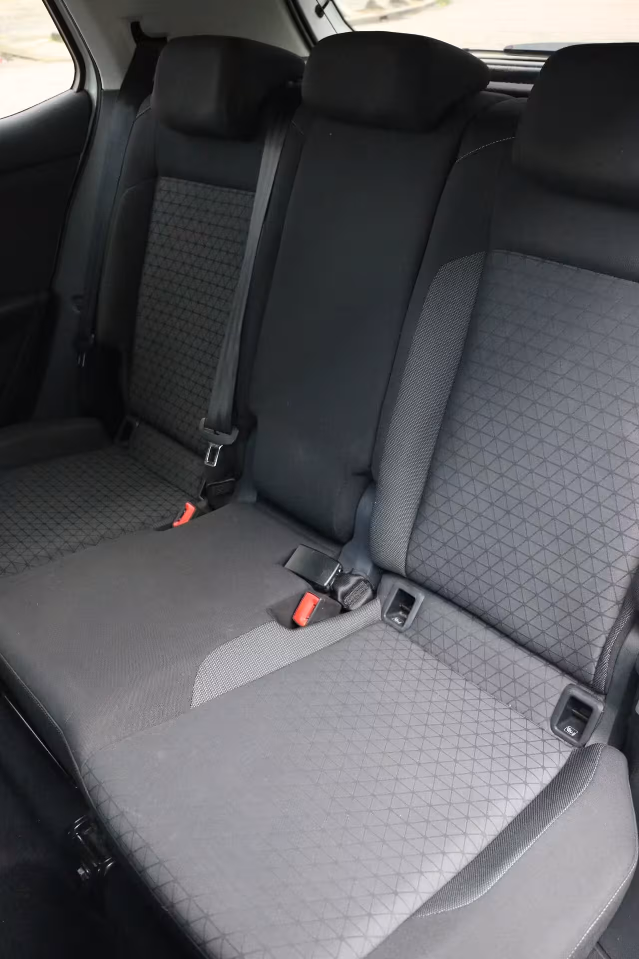 Volkswagen T-Cross 1.0 TSI side assist | front assist | Clima Cruise Control Navigatie Carplay