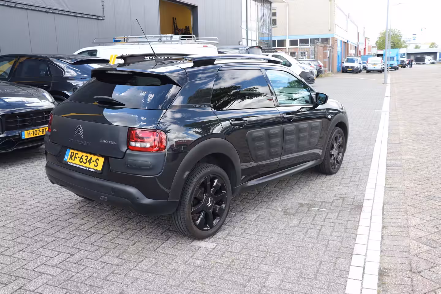 Citroën C4 Cactus 1.2 PureTech One-Tone NAVI|CAMERA|PARK.SENSOR