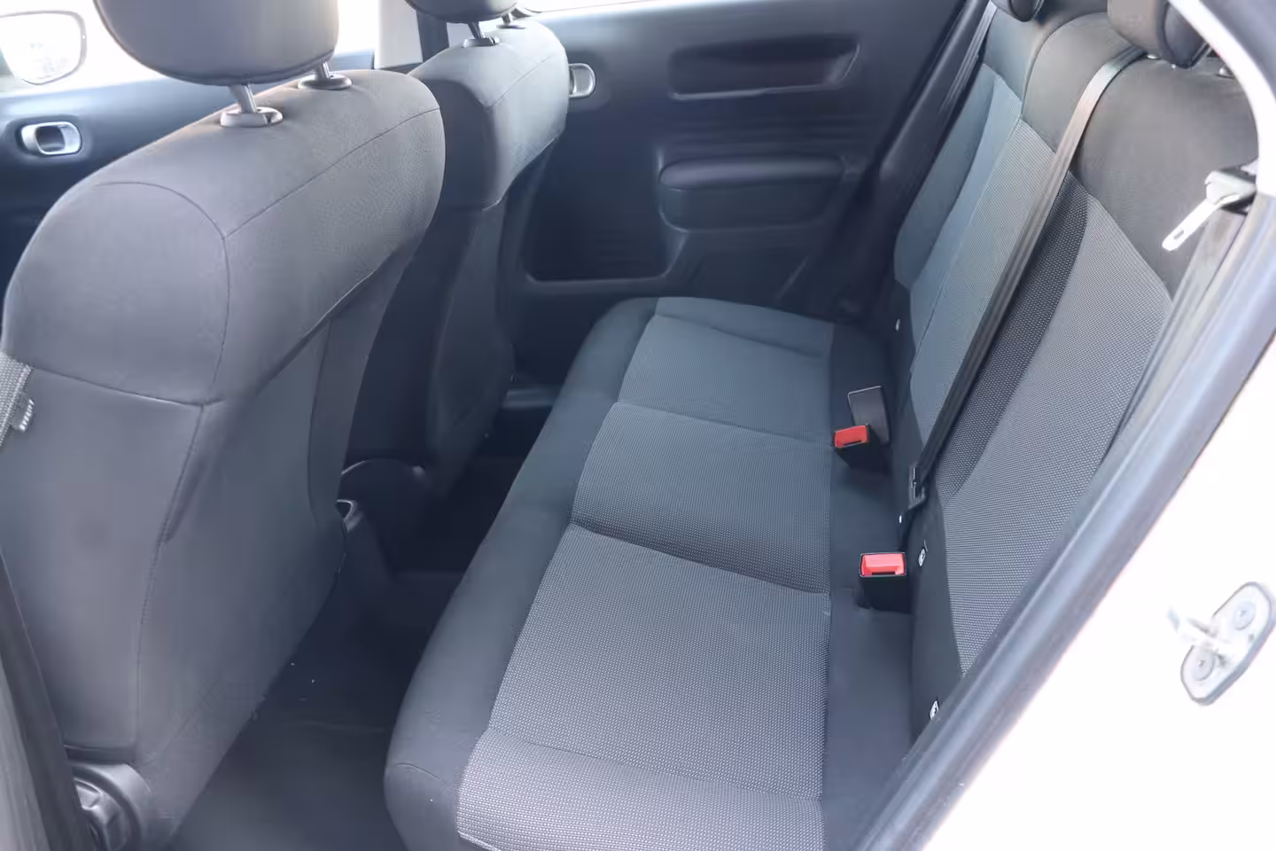 Citroën C4 Cactus 1.2 PureTech Feel CLIMA | NAVI |Dealer onderhouden |Distr nieuw 100000