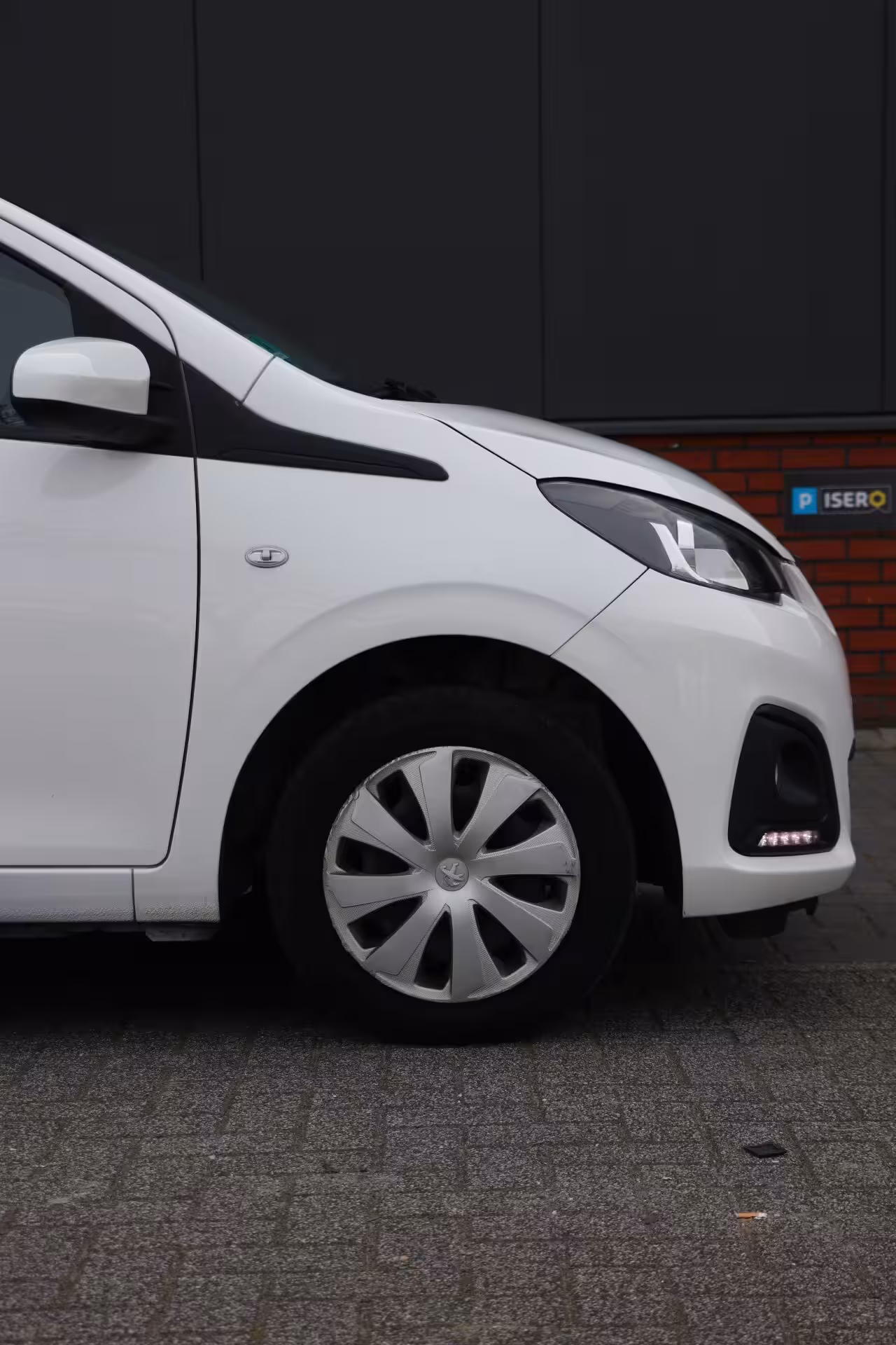 Peugeot 108 1.0 e-VTi Active NAP | apple carplay | airco | multifunctionelen stuur |