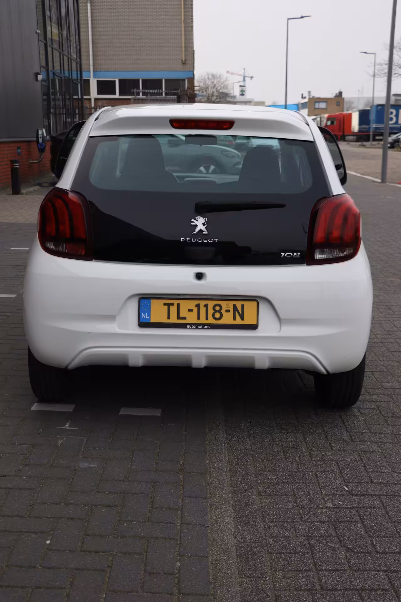 Peugeot 108 1.0 e-VTi Active NAP | apple carplay | airco | multifunctionelen stuur |