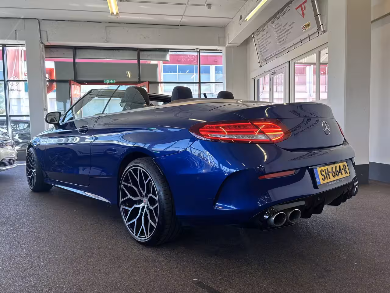 Mercedes-Benz C-klasse Cabrio 300 AMG Line 245PK | Cruise control | Climate control | Achteruitrijcamera | Adaptief onde