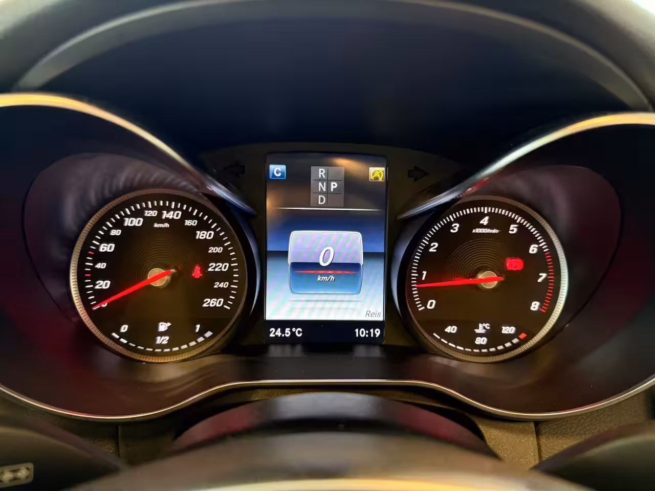 Mercedes-Benz C-klasse Cabrio 180 AMG | Airscarf | Burmester | 360 Camera | Origineel Nederlands | Cruise control | Clim
