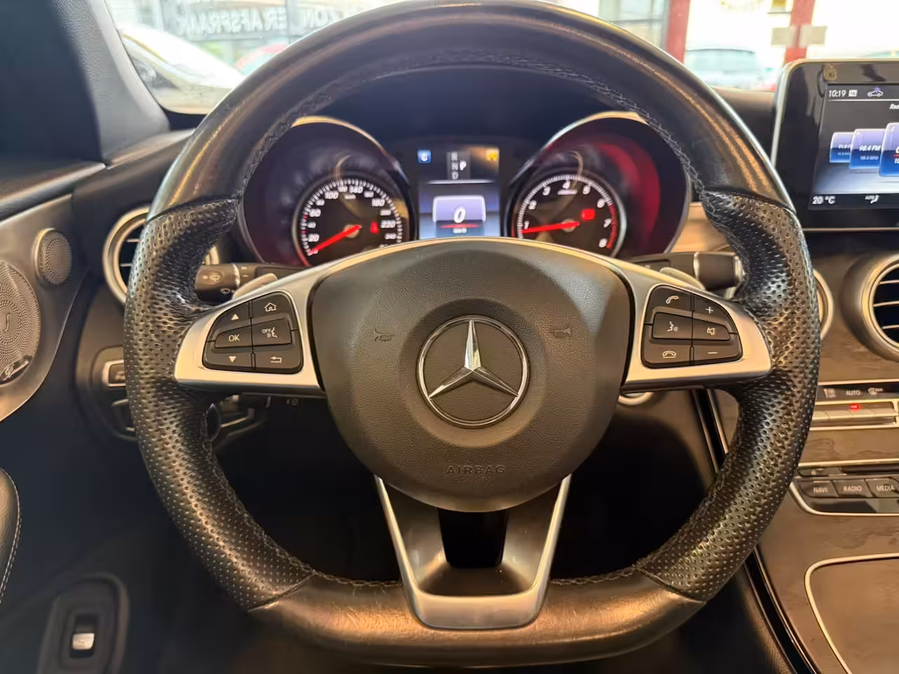 Mercedes-Benz C-klasse Cabrio 180 AMG | Airscarf | Burmester | 360 Camera | Origineel Nederlands | Cruise control | Clim