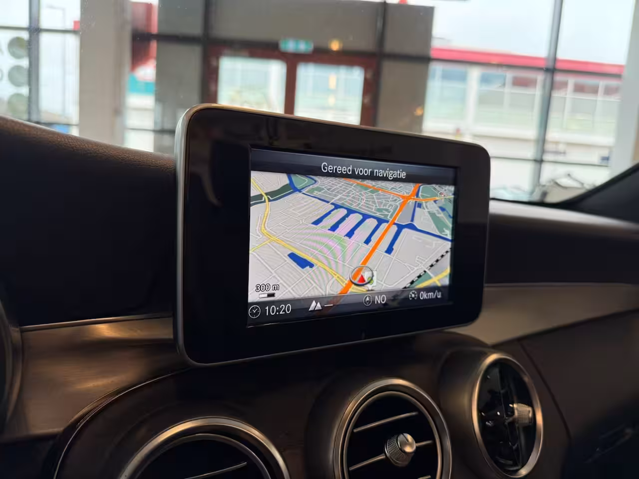 Mercedes-Benz C-klasse Cabrio 180 AMG | Airscarf | Burmester | 360 Camera | Origineel Nederlands | Cruise control | Clim