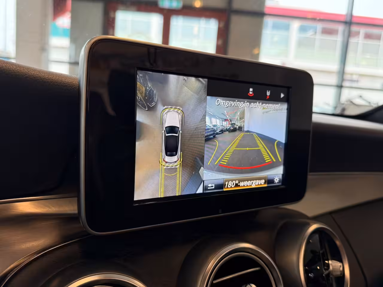 Mercedes-Benz C-klasse Cabrio 180 AMG | Airscarf | Burmester | 360 Camera | Origineel Nederlands | Cruise control | Clim