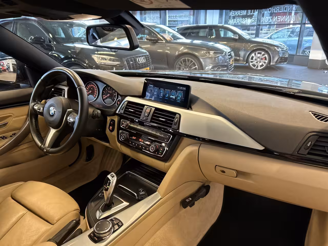 BMW 4-serie Gran Coupé 418i Individual M-pakket Schuifkanteldak/Automaat/Navigatie/Climate controle/Cruise cotrol