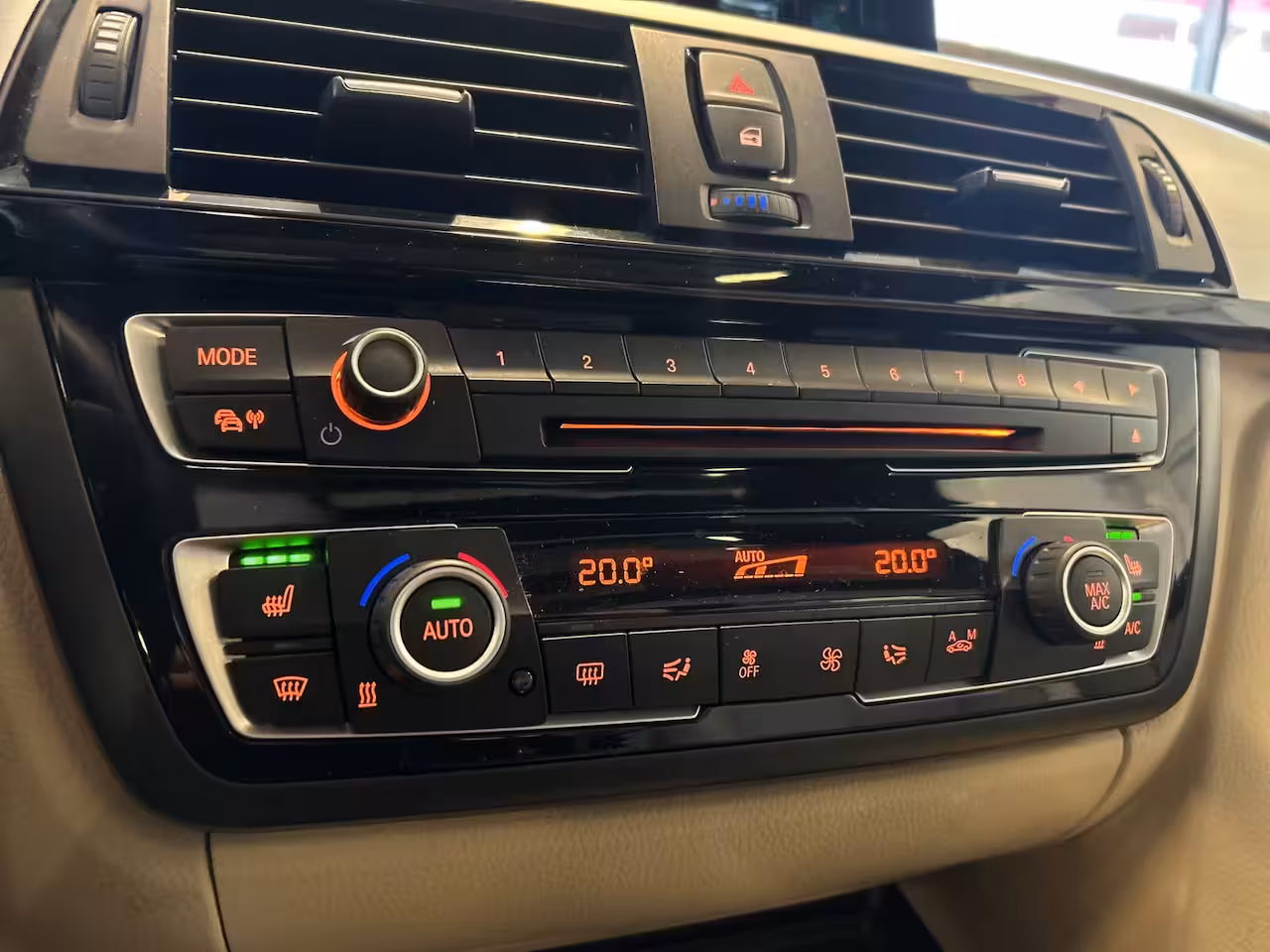 BMW 4-serie Gran Coupé 418i Individual M-pakket Schuifkanteldak/Automaat/Navigatie/Climate controle/Cruise cotrol