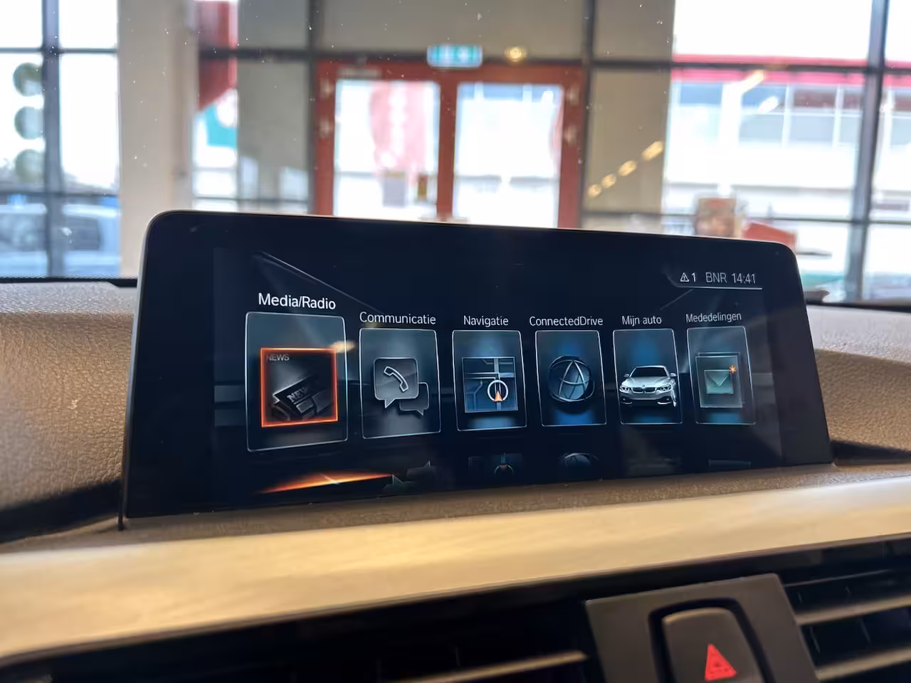 BMW 4-serie Gran Coupé 418i Individual M-pakket Schuifkanteldak/Automaat/Navigatie/Climate controle/Cruise cotrol