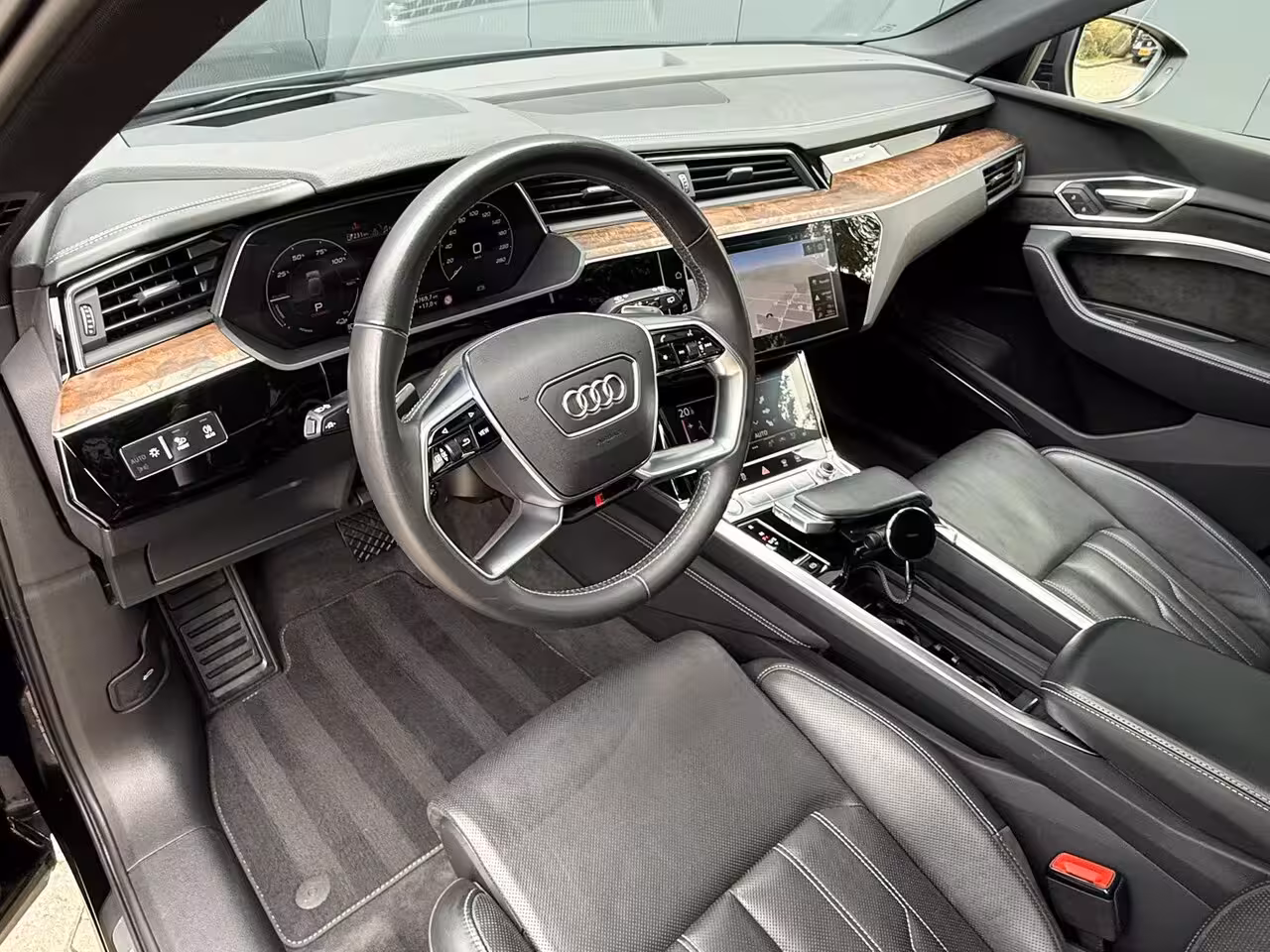 Audi e-tron 55 quattro Sline Pano Massage Softclose HUD B&O