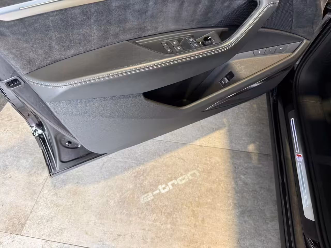 Audi e-tron 55 quattro Sline Pano Massage Softclose HUD B&O
