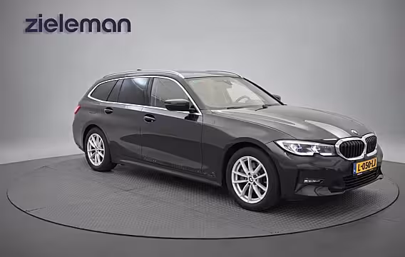 BMW 3-serie Touring 320e Business Edition Plus - Carplay, Leer, Stoelverw. Afn. Trekhaak