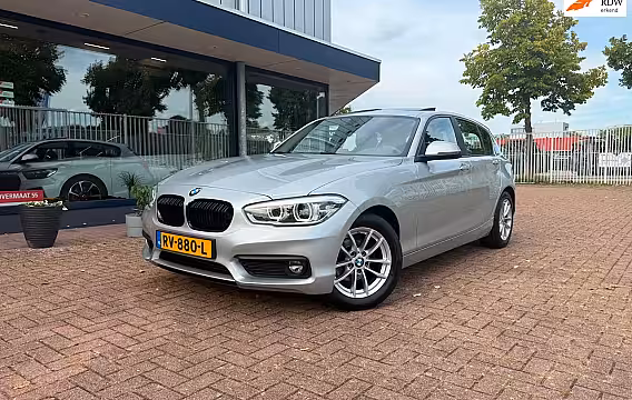 BMW 1-serie 118i High Executive | Dakraam | Leder | LED