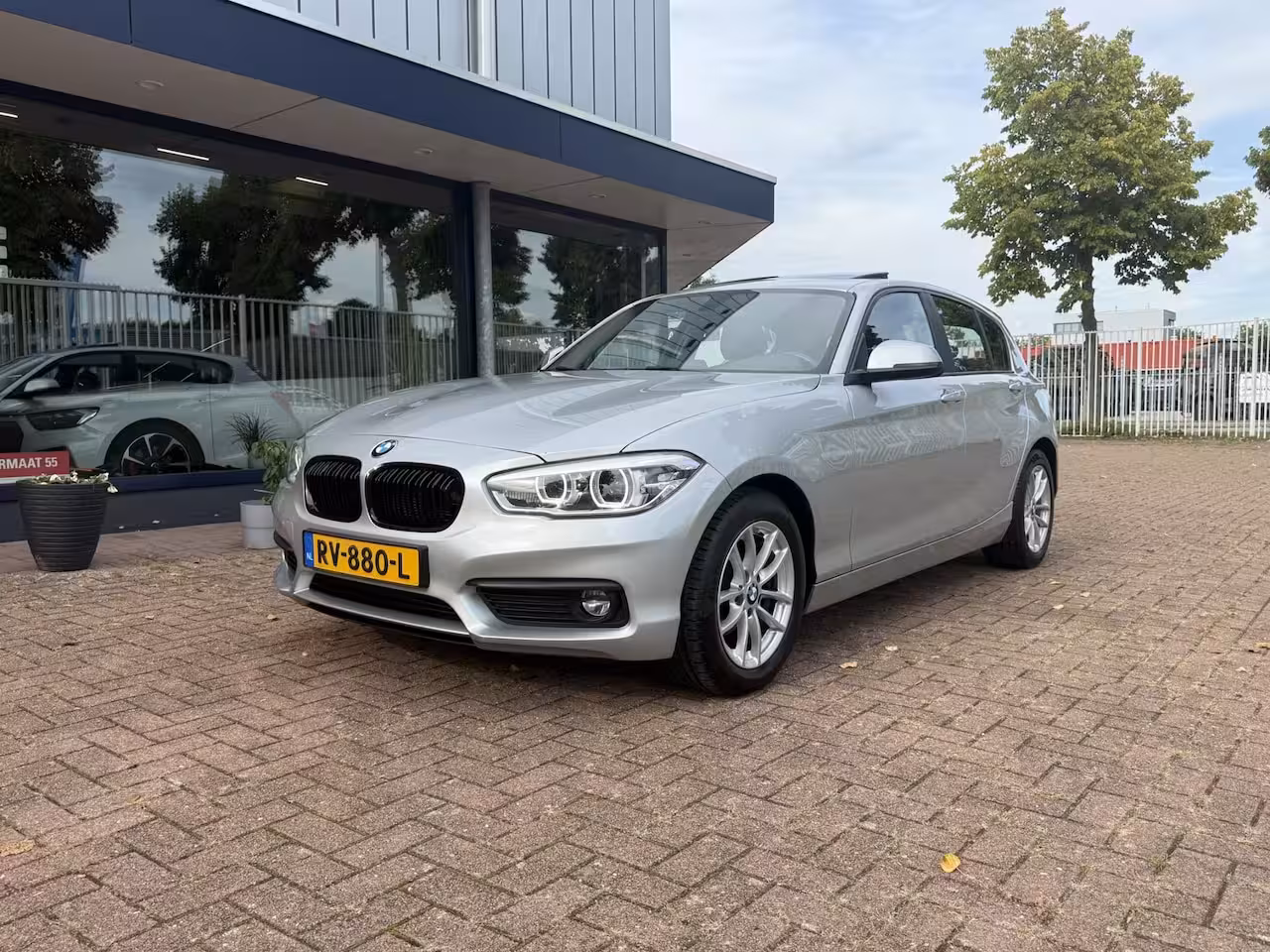 BMW 1-serie 118i High Executive | Dakraam | Leder | LED