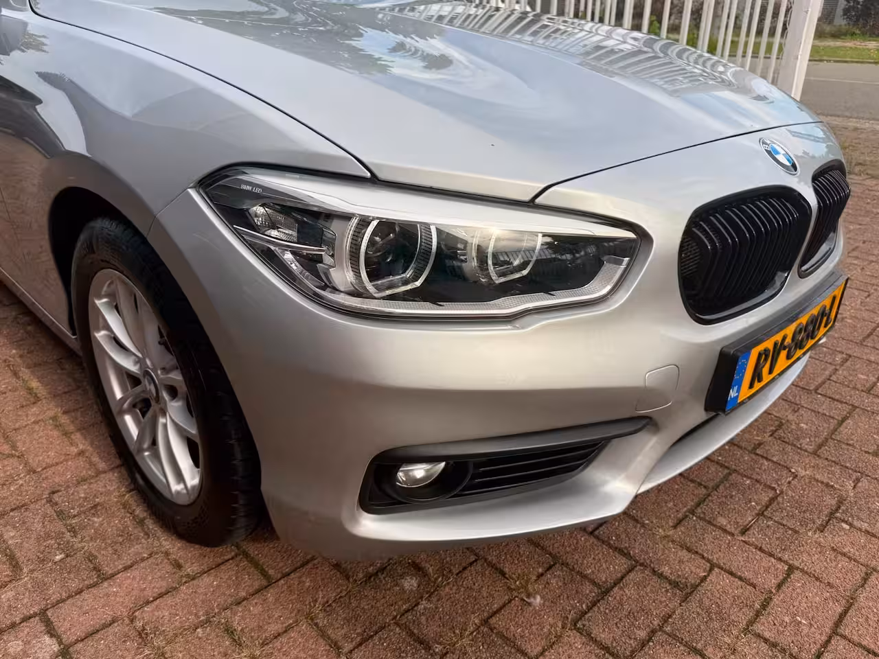 BMW 1-serie 118i High Executive | Dakraam | Leder | LED