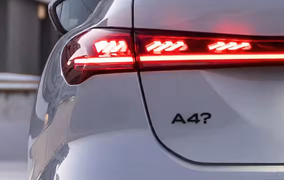 Audi A4 e-tron