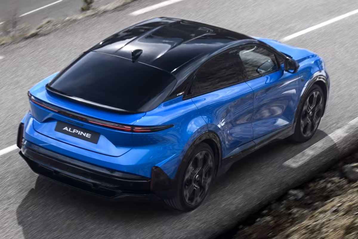 Alpine A390