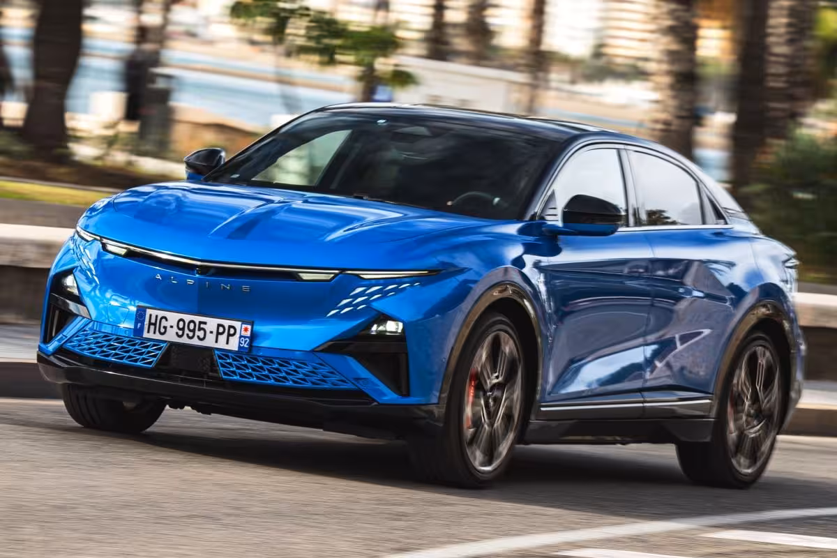 Alpine A390