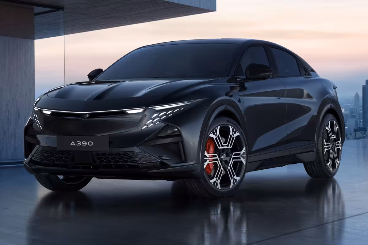 Alpine A390