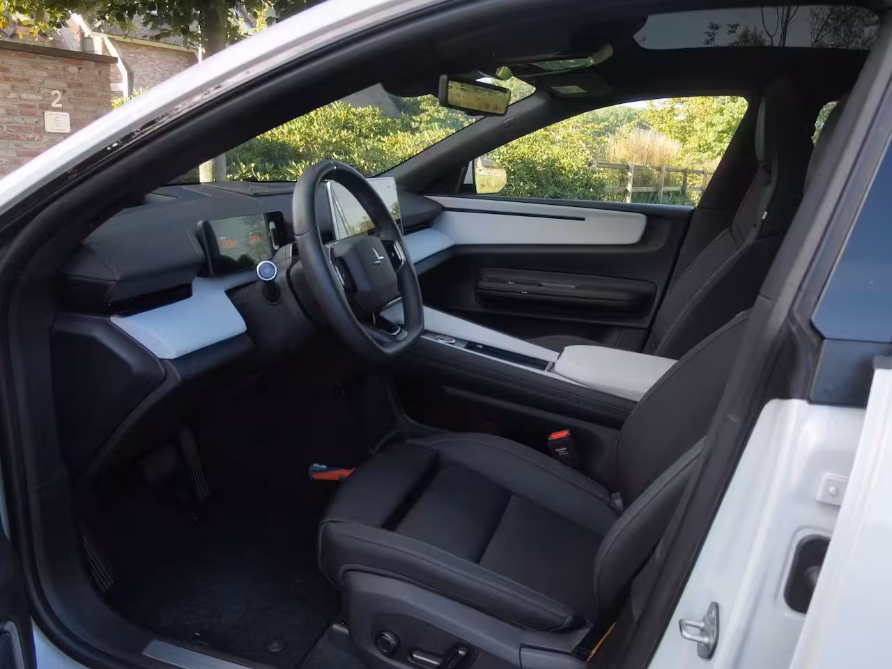 Polestar 4 4 Long Range Single motor 100 kWh | NL-Auto | Panoramadak | WLPT actieradius: 620 KM | 360