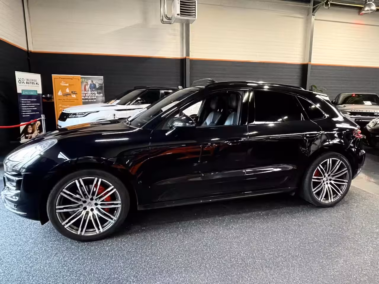 Porsche Macan 3.6 Turbo 400 PK-PANO-21"-AKRAPOVIC-SPORT CHRONO