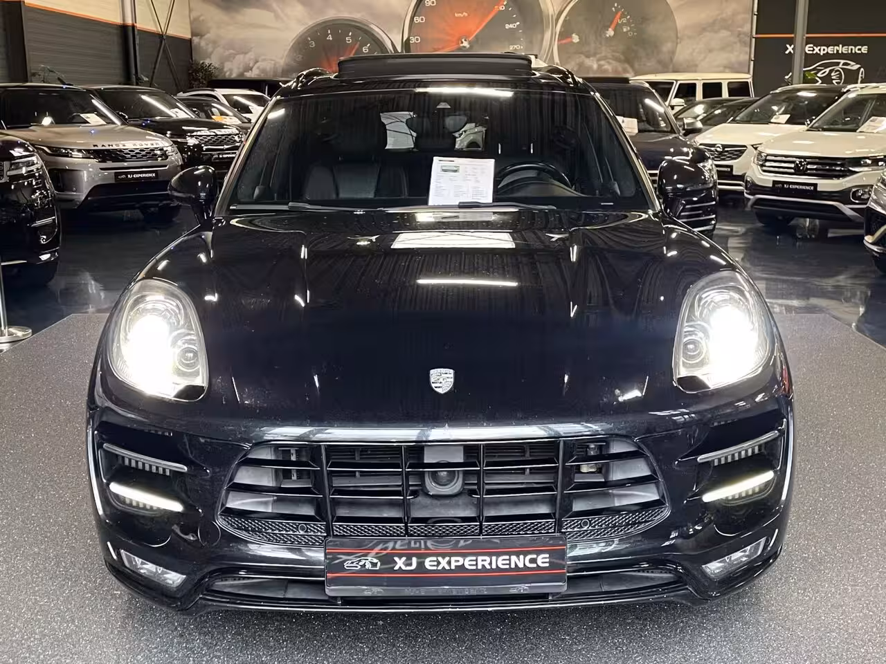 Porsche Macan 3.6 Turbo 400 PK-PANO-21"-AKRAPOVIC-SPORT CHRONO